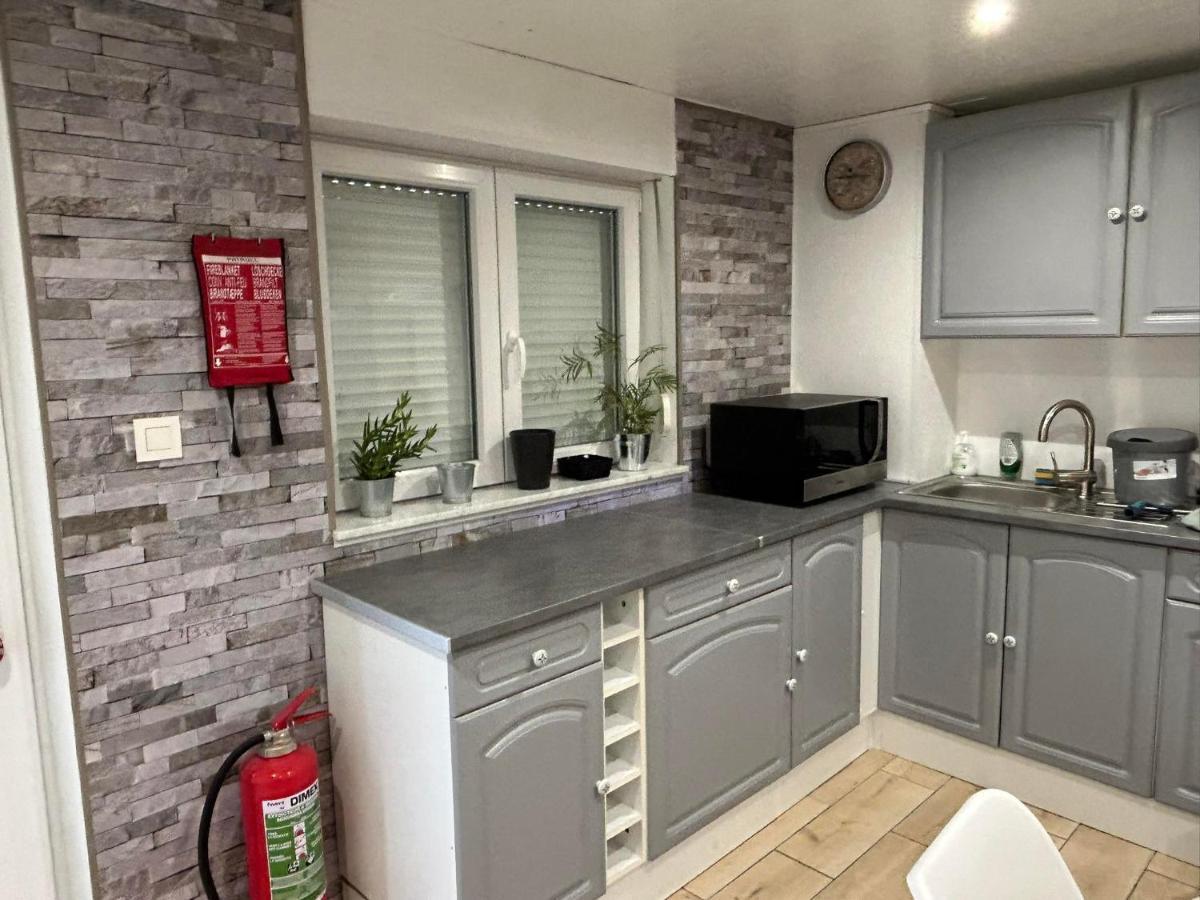Chez Nathalie Apartment Habay-la-Neuve ภายนอก รูปภาพ