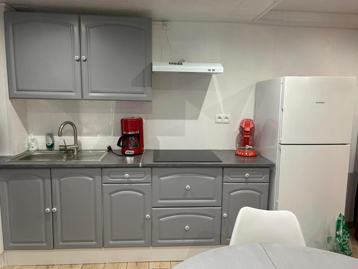 Chez Nathalie Apartment Habay-la-Neuve ภายนอก รูปภาพ