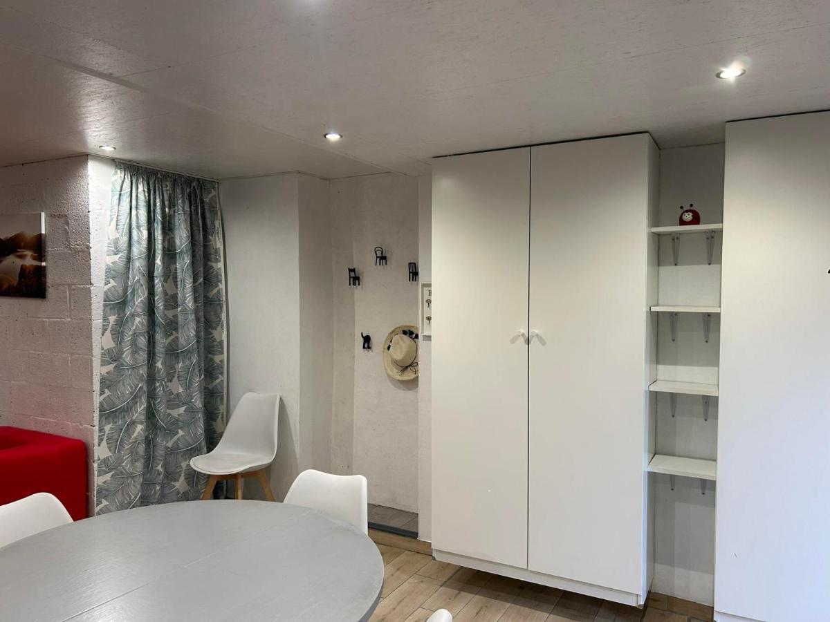 Chez Nathalie Apartment Habay-la-Neuve ภายนอก รูปภาพ