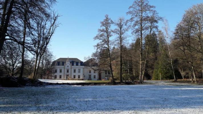 Chez Nathalie Apartment Habay-la-Neuve ภายนอก รูปภาพ