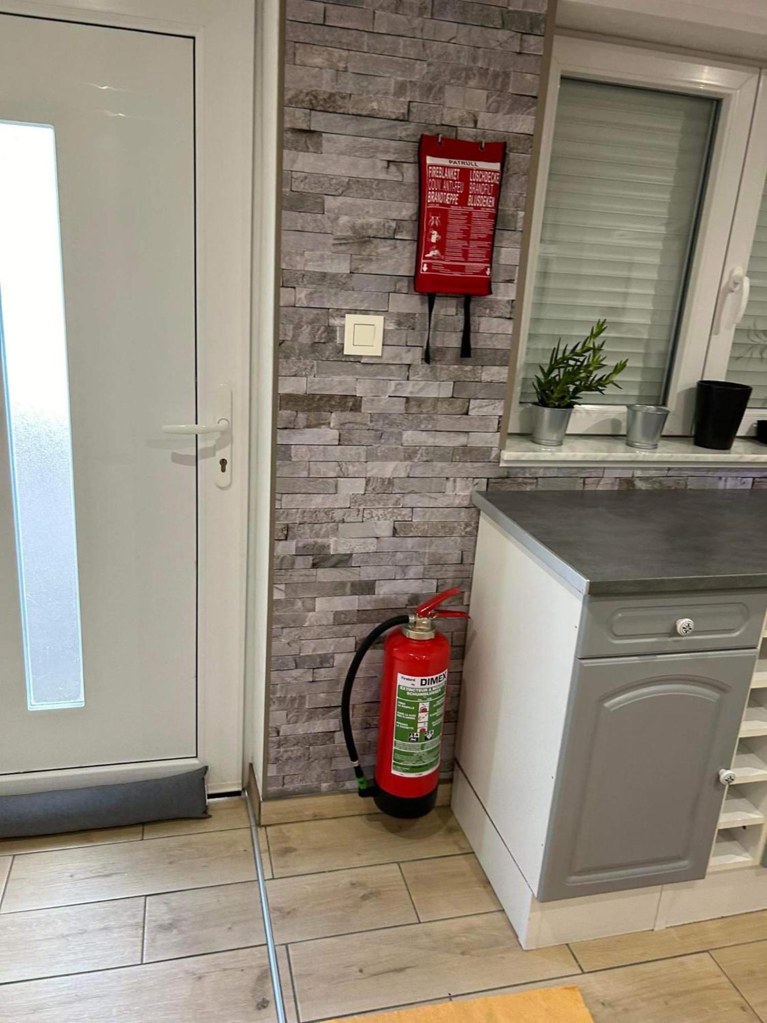 Chez Nathalie Apartment Habay-la-Neuve ภายนอก รูปภาพ